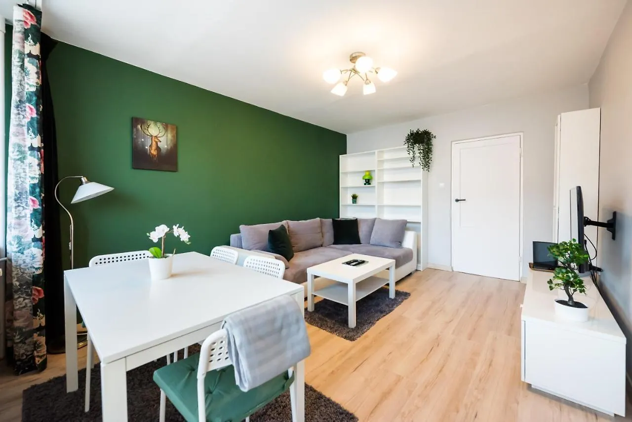 ורשה Green Space Apartment